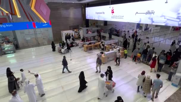 Personnes Entrant Sortant Centre Expo Sharjah Pendant Sibf 2021 Aux — Video