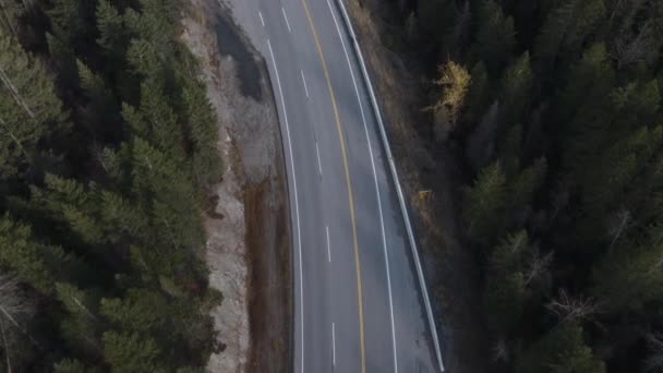 Passagem Aérea Montanha Sinuosa Hwy British Columbia — Vídeo de Stock