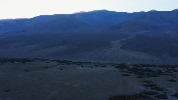 Dron Rotující Nad Kaňonem Emigrant Canyon Ďáblova Střední Pánev Nachází — Stock video