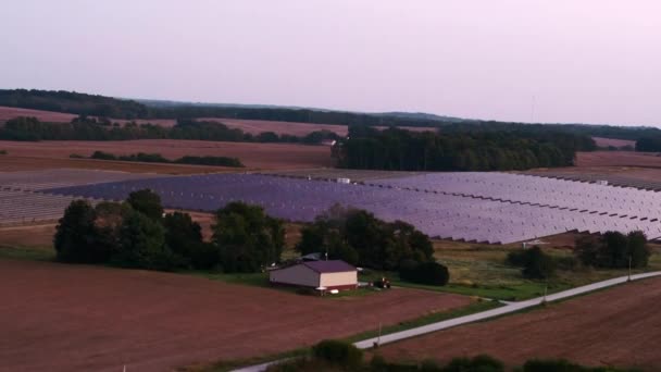 Luftaufnahme Eines Solarparks Der Ein Wohngrundstück White County Süden Von — Stockvideo