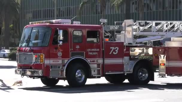 Camion Pompiers Lafd Arrive Sur Les Lieux — Video