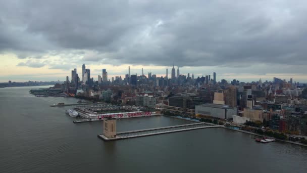 Αεροφωτογραφία Των Cityscapes Της Τραϊμπέκα Hudson Square Και West Village — Αρχείο Βίντεο