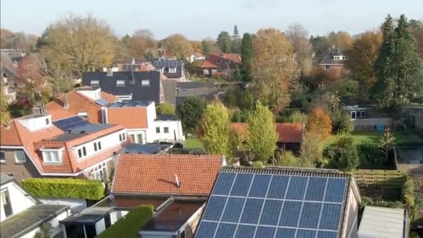 Jib Small Detached House Rooftop Filled Solar Panels Electric Car — Stock Video