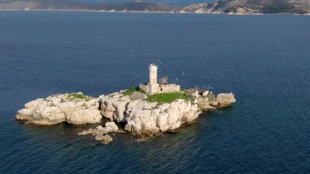Schöne Luftaufnahme Des Leuchtturms Mit Möwen Auf Korfu Griechenland — Stockvideo