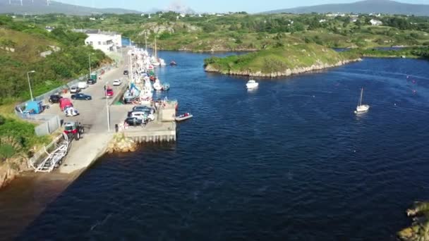 Drone Flying Bunbeg Pier Donegal Sverige — Stockvideo