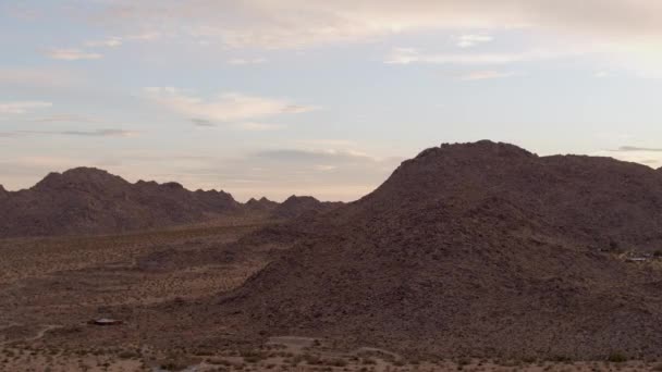 Vackert Ökenlandskap Tidigt Morgonen Ljus Joshua Tree Kalifornien Med Lutning — Stockvideo