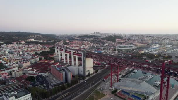 Verkehr Auf Einer Brücke Lissabon Portugal — Stockvideo