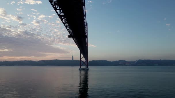 Enthüllungsfoto Der Hängebrücke Von Lissabon — Stockvideo