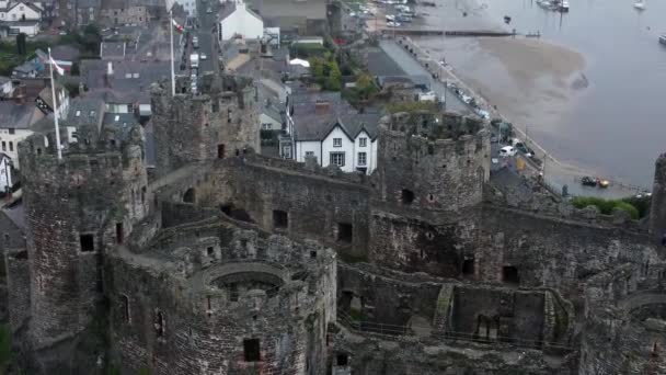 Historische Burg Conwy Luftbild Von Landmark Stadt Ruine Steinmauer Zinnen — Stockvideo