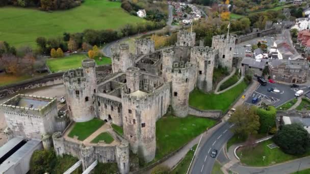 Historische Burg Conwy Luftaufnahme Von Landmark Stadt Ruine Steinmauer Zinnen — Stockvideo