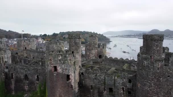 Histórico Castelo Conwy Vista Aérea Landmark Cidade Ruína Muralha Ameias — Vídeo de Stock