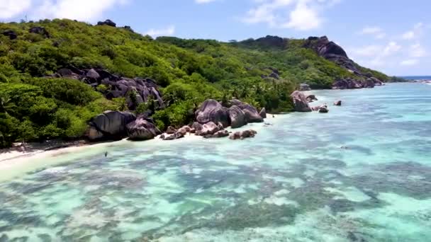 Seychelles Digue Rocks Drone24 Mp4 Aéreo — Vídeo de Stock