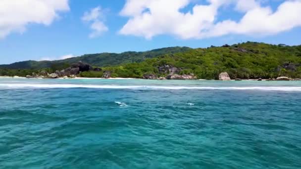 Seychelles Digue Rocks Drone55 Mp4 Aéreo — Vídeo de Stock