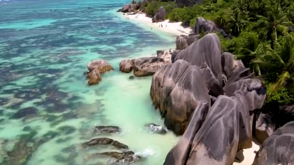 Seychelles Digue Rocks Drone36 Mp4 Aéreo — Vídeo de Stock