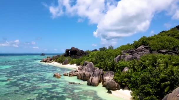 Seychelles Digue Rocks Aerial Drone35 Mp4 — стокове відео
