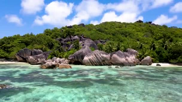 Seychelles Digue Rocks Drone21 Mp4 Aéreo — Vídeo de Stock