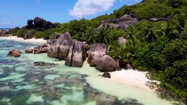 Seychelles Digue Rocks Drone44 Mp4 Aéreo — Vídeo de Stock