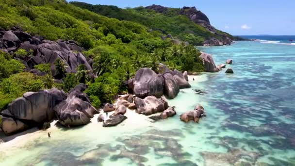 Seychelles Digue Rocks Drone22 Mp4 Aéreo — Vídeo de Stock