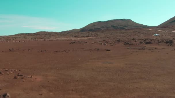 Désert Rouge Avec Montagnes Rocheuses Drone Aérien — Video