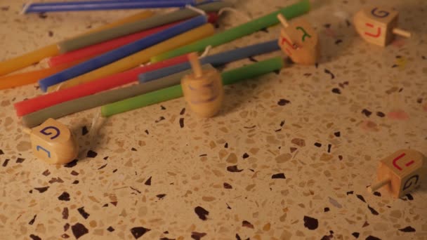 Girando Dreidel Hanukkah Cámara Lenta — Vídeo de stock