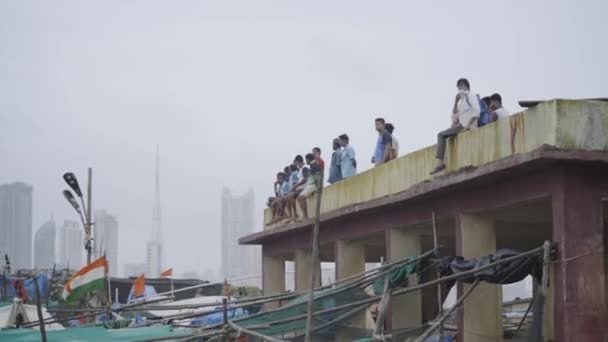 Ganesh Chaturthi Firande Kusten Mumbai Indien Handhållen Panoramautsikt — Stockvideo