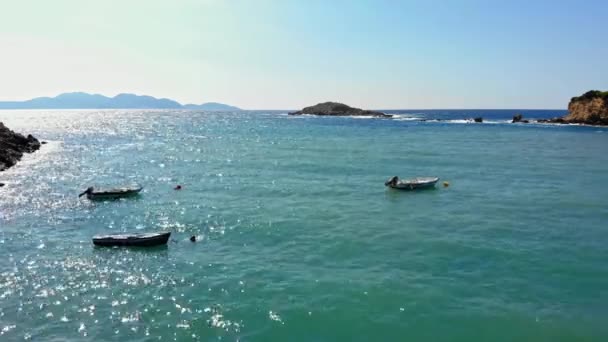 Barcos Flotando Playa Bahía Jerusalén Isla Cefalonia Grecia Estática Aérea — Vídeo de stock