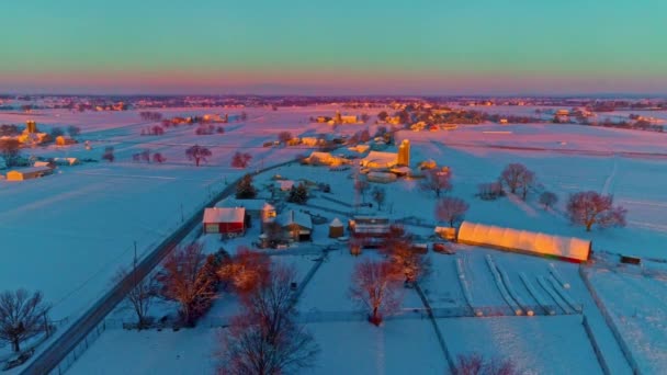 Uma Vista Aérea Através Fazendas Campo Móvel Fabricado Modular Home — Vídeo de Stock