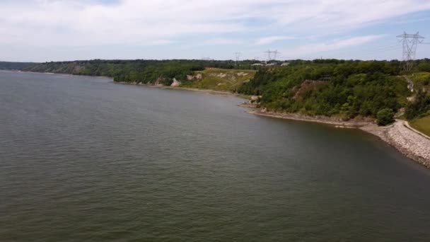 ケベックシティのセントローレンス川の空中ビュー — ストック動画