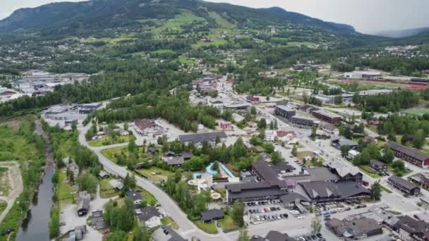 Drukke Zomerdag Gol Centrum Luchtfoto Overzicht Viken Noorwegen — Stockvideo