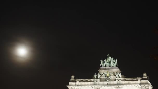 Közelkép Quadriga Emlékműről Éjjel Teliholdkor Brüsszel Diadalív Jubelpark Belgium — Stock videók