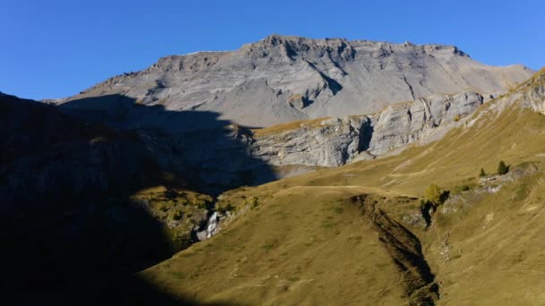 Les Faverges Rocky Mountain Sunlit Sunny Day Tieche Valley Valais — Vídeos de Stock