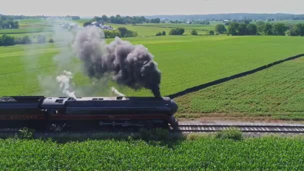 Paisaje Aéreo Tierras Agrícolas Motor Vapor Antiguo Pasa Través Los — Vídeos de Stock