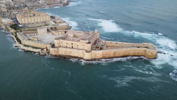 Arco Aéreo Castelo Ponta Ilha Ortigia Mar Mediterrâneo — Vídeo de Stock