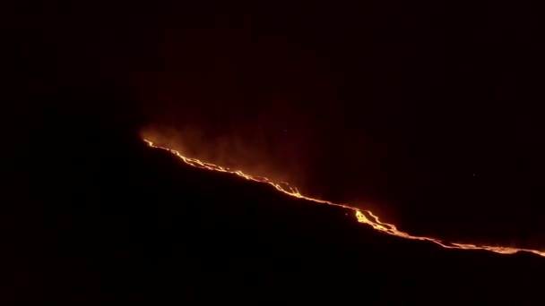 Vista Aérea Del Volcán Cumbre Vieja Erupción Nocturna — Vídeos de Stock