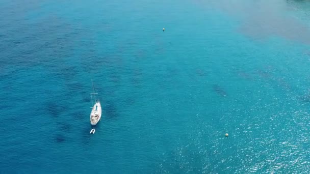 Vue Sommet Vers Bas Des Canots Yacht Près Côte Française — Video