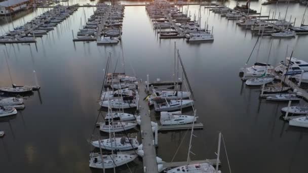 日落时新奥尔良的码头 — 图库视频影像