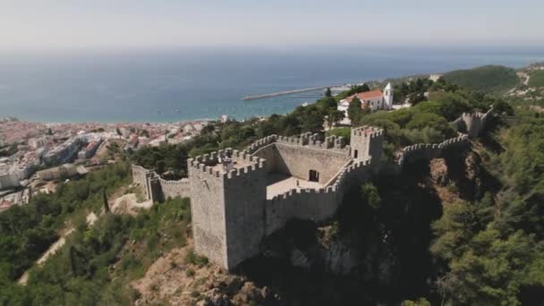 Замок Сесимбра Мавров Окружающий Ландшафт Португалия Воздушное Вращение — стоковое видео