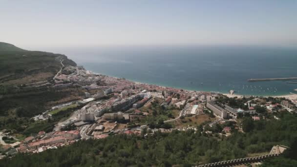 Aerial Backward Castle Walls Santa Maria Castelo Church Sesimbra City — Vídeo de Stock