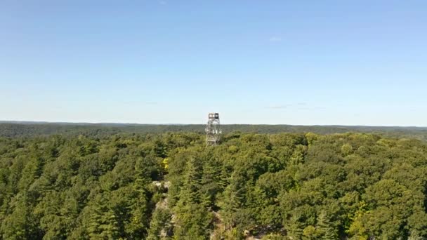 Opuszczona Wieża Strażacka Wsi Ontario Pobliżu Haliburton Dorset — Wideo stockowe