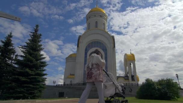 Vinkelbild Statiskt Plan Rysk Ortodox Kyrka Moskva Har Säregen Arkitektur — Stockvideo