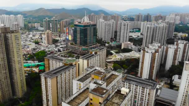 Byty Hong Kongu Skyline Mrakodrapů Proti Horám — Stock video