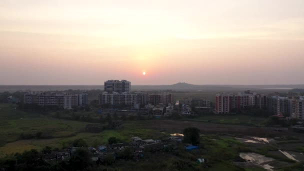 Coucher Soleil Avec Ciel Coloré Sur Paysage Ville Vasai Mumbai — Video