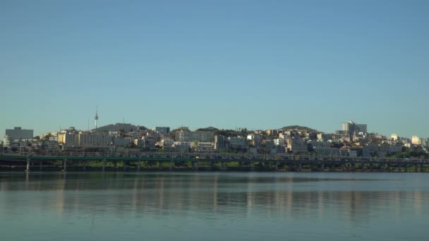 Seoul Skyline Dal Fiume Han Park Waterfront Con Seoul Tower — Video Stock