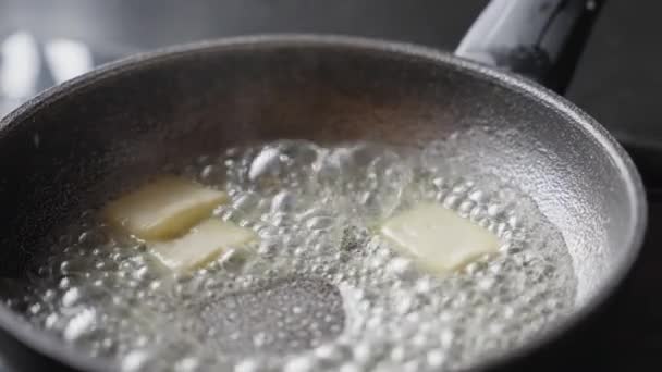 Melting Butter Frying Pan Static Scene — Stock Video