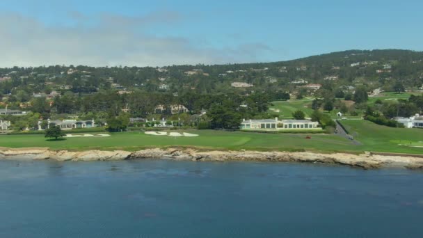 Drone Buche Oceano Vicino Campo Golf Pebble Beach Destra Sinistra — Video Stock