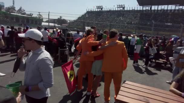 Аудиторія Фанів Збирається Grandstand Foro Sol Auditorium Гран Прі Формули — стокове відео