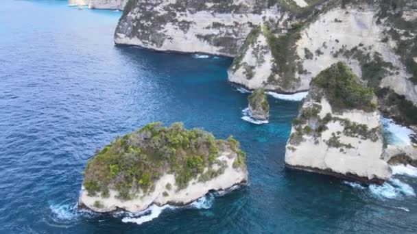 Endonezya Nusa Penida Daki Thousand Island Beş Kral Drone Görünümü — Stok video