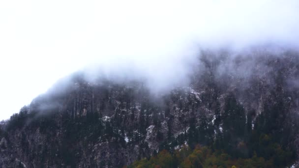 Cenário Inverno Dramático Altas Montanhas Dos Alpes Cobertos Nevoeiro Lapso — Vídeo de Stock