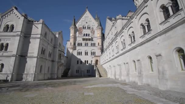 Történelmi Neuschwanstein Kastély Belső Udvara — Stock videók