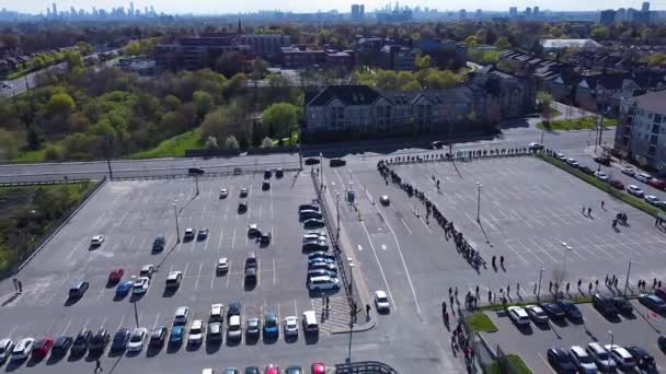 Covid Linia Klinik Szczepionkowych Dla Osób Czekających Masowe Szczepienia Podczas — Wideo stockowe